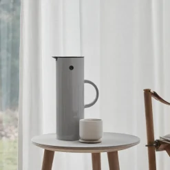 Stelton Isolierkanne hellgrau 1 Liter
